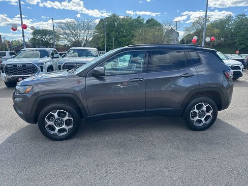 Used 2022 Jeep Compass Trailhawk w/ Trailhawk Elite Group AWD/4WD image 4
