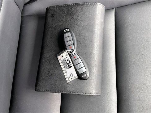 Used 2019 INFINITI QX50 Luxe w/ Navigation Package image 11