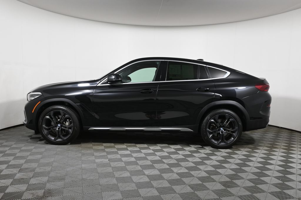 Used 2022 BMW X6 xDrive40i w/ Premium Package AWD/4WD image 2
