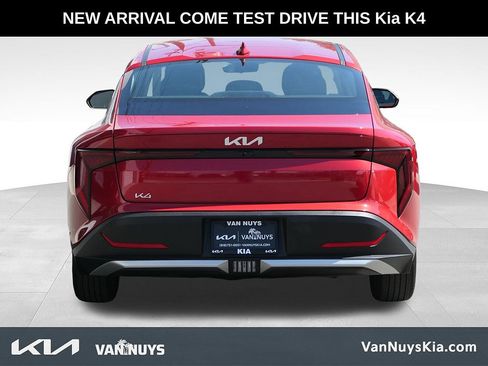 Used 2025 Kia K4 FWD image 32