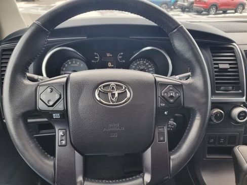 Used 2022 Toyota Sequoia TRD Sport image 17