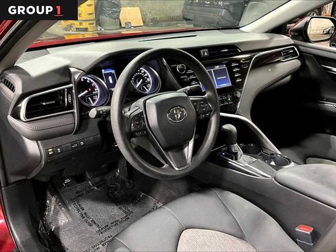 Certified 2018 Toyota Camry LE w/ Convenience Package FWD image 18