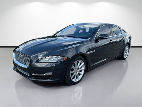 Used 2018 Jaguar XJ L Portfolio image 7