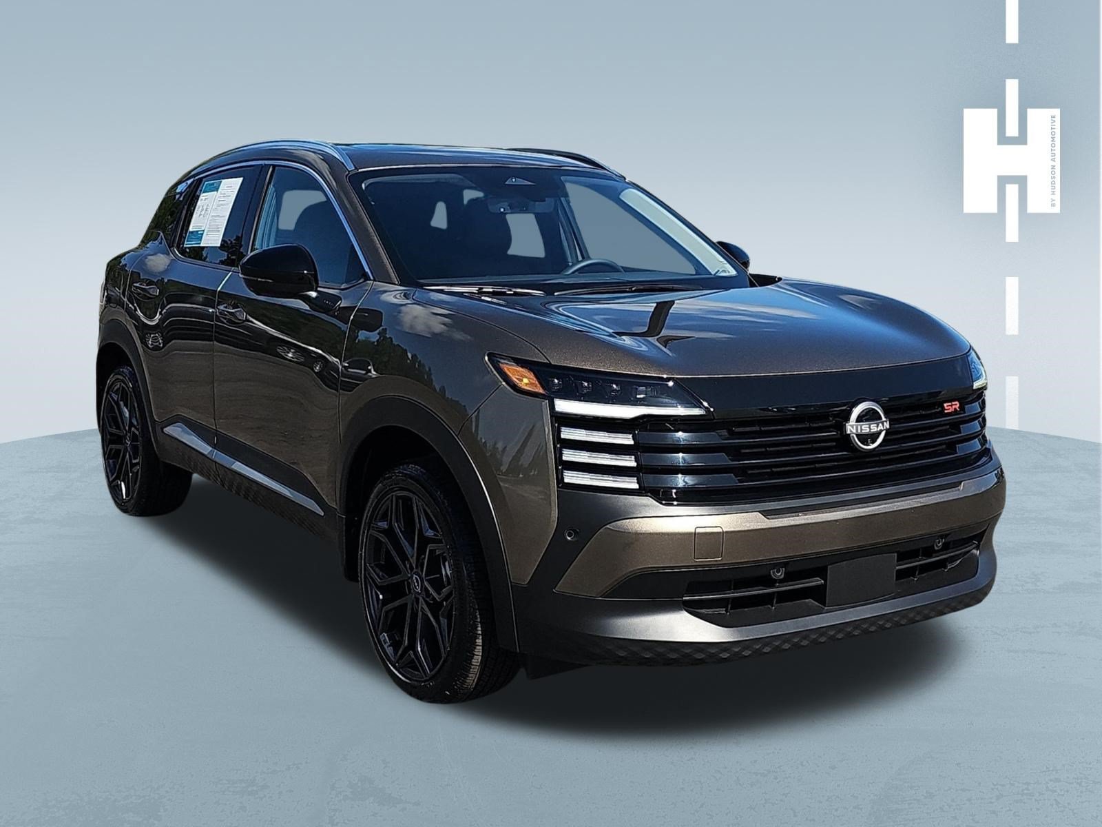 Used 2026 Nissan Kicks SR w/ SR Premium Package FWD image 1