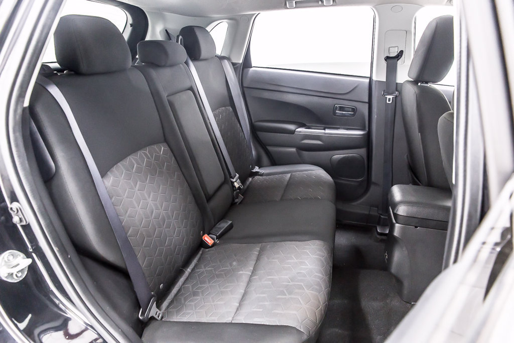 Used 2022 Mitsubishi Outlander Sport LE AWD/4WD image 35