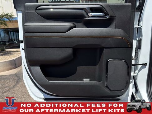 Used 2024 GMC Sierra 2500 AT4 w/ Technology Package AWD/4WD image 23