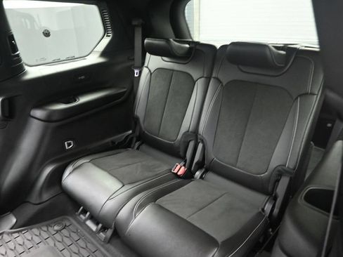 Used 2025 Jeep Grand Cherokee L Altitude AWD/4WD image 31
