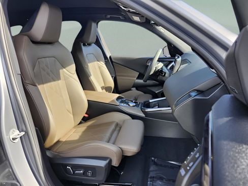 Certified 2025 BMW X3 xDrive30i w/ Premium Package image 23