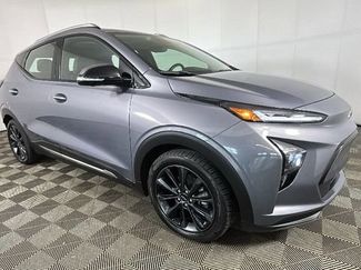 Used 2022 Chevrolet Bolt EUV Premier w/ Launch Edition FWD video 2