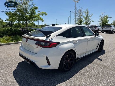 Used 2025 Honda Civic Type R image 7