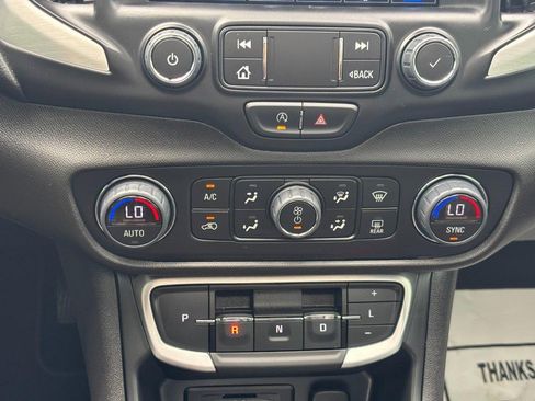 Certified 2024 GMC Terrain SLT w/ Tech Package AWD/4WD image 22
