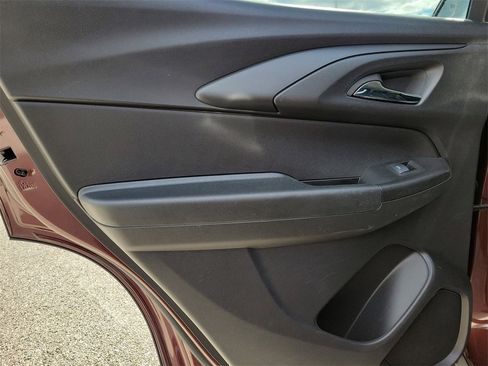 Used 2023 Chevrolet TrailBlazer LT image 8