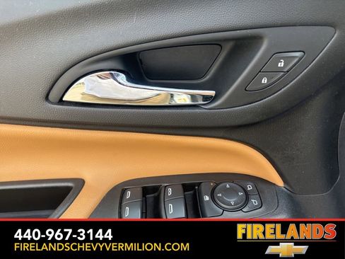 Used 2021 Chevrolet Equinox Premier image 14