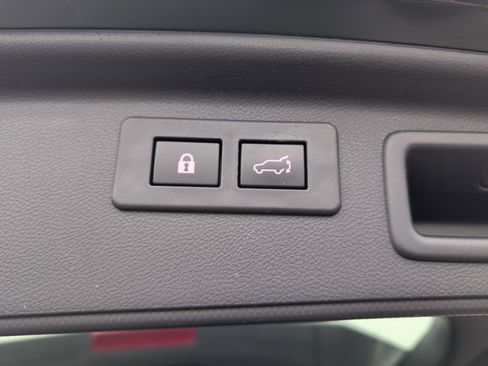 Used 2022 Subaru Forester Limited image 16