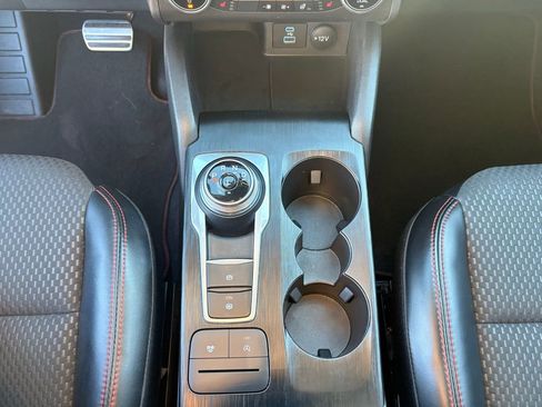Used 2023 Ford Escape ST-Line AWD/4WD image 21