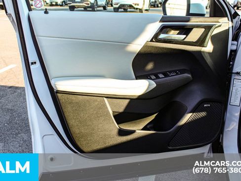 Used 2025 Mitsubishi Outlander SE image 41