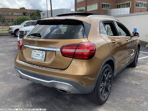 Used 2018 Mercedes-Benz GLA 250 4MATIC image 5
