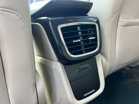 Used 2019 Lincoln Nautilus Reserve image 20