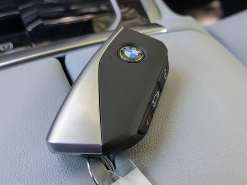 New 2026 BMW X5 xDrive40i w/ Parking Assistance Package AWD/4WD image 29