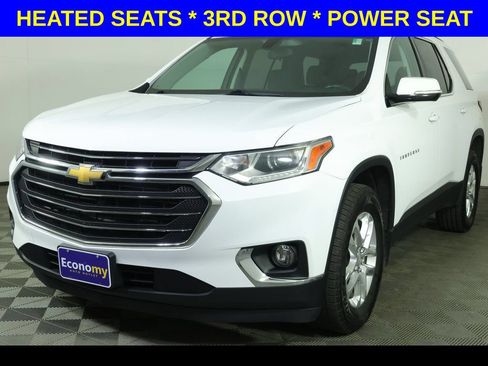 Used 2019 Chevrolet Traverse LT FWD image 1