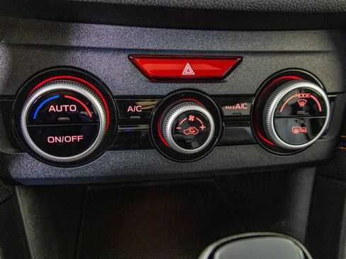 Used 2020 Subaru Crosstrek 2.0i Premium w/ Moonroof Package 1 image 27