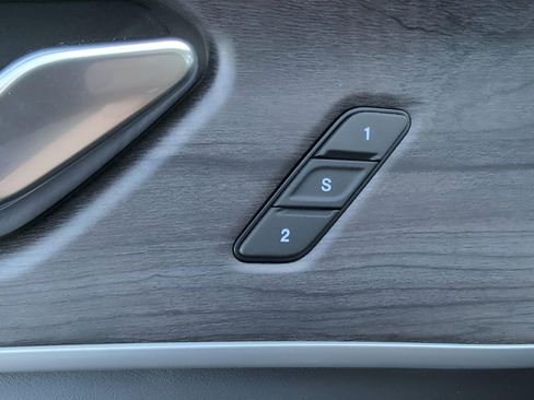 New 2025 Jeep Grand Cherokee Limited w/ Luxury Tech Group II image 13