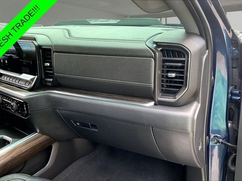 Used 2022 Chevrolet Silverado 1500 LT Trail Boss w/ Convenience Package II AWD/4WD image 26