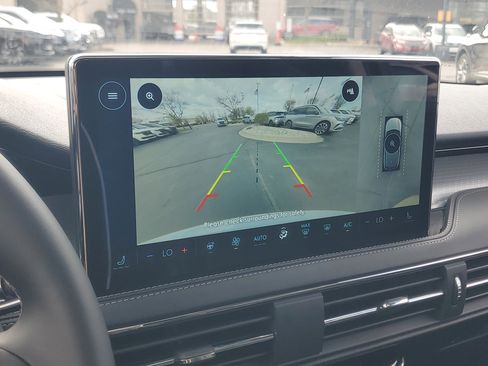 New 2026 Lincoln Corsair Premiere image 21