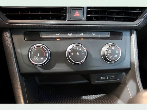 Used 2020 Volkswagen Jetta S w/ Driver Assistance Package image 21