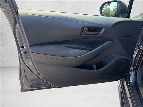 Certified 2023 Toyota Corolla LE FWD image 11