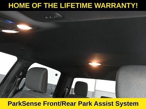 Used 2022 RAM 2500 Big Horn w/ Night Edition AWD/4WD image 39