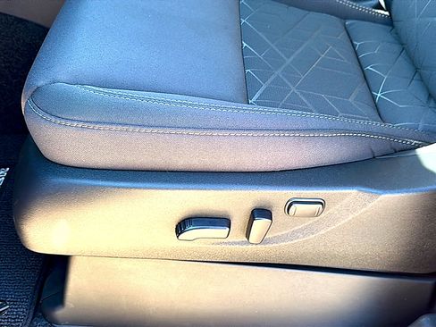 New 2026 Nissan Frontier SV w/ SV Convenience Package image 12