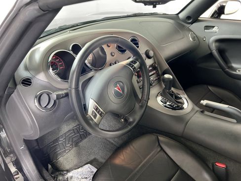 Used 2008 Pontiac Solstice GXP w/ Premium Package image 9
