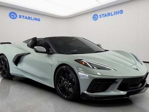 Used 2024 Chevrolet Corvette Stingray Convertible w/ Z51 Performance Package RWD image 13