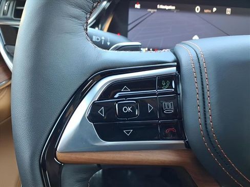 New 2025 Jeep Grand Cherokee Summit image 16