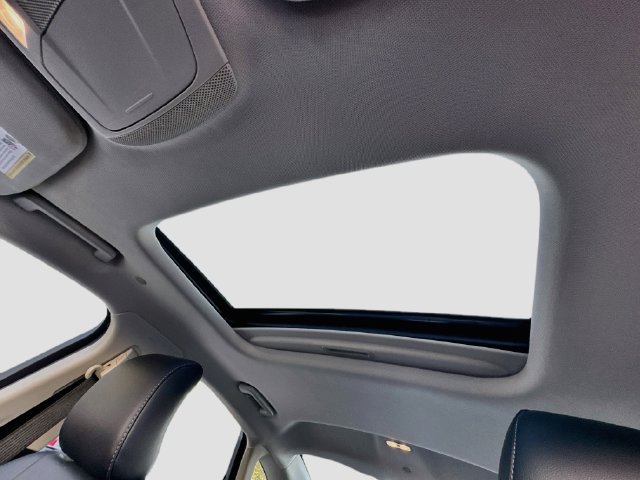Used 2019 Ford Fusion Titanium FWD image 22