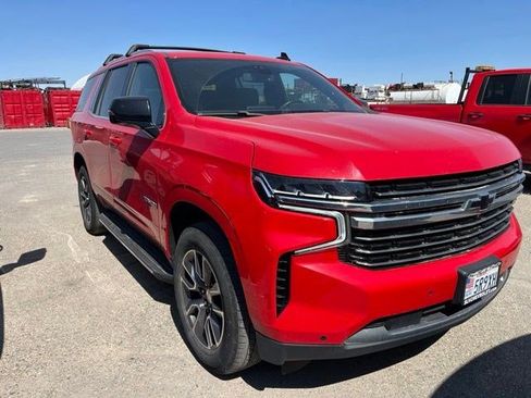 Used 2021 Chevrolet Tahoe LT w/ Luxury Package AWD/4WD image 2