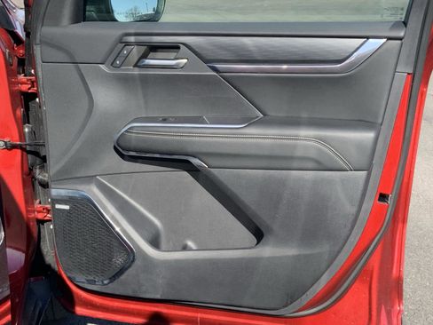 Used 2024 GMC Acadia Elevation image 58