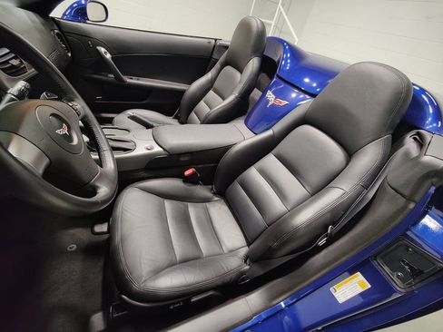 Used 2007 Chevrolet Corvette Convertible w/ Preferred Equipment Group image 26