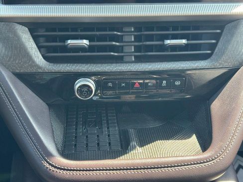 Used 2025 Ford Explorer Platinum w/ LUX Leather Package AWD/4WD image 23