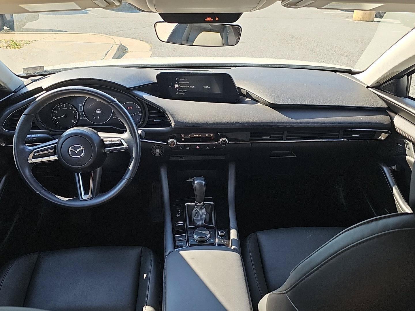 Used 2019 MAZDA MAZDA3 Sedan w/ Preferred Package FWD image 9