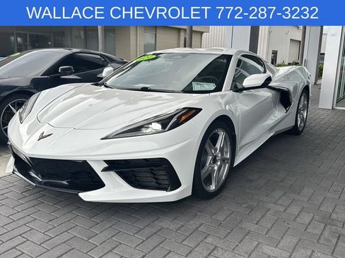 Used 2024 Chevrolet Corvette Stingray Coupe w/ 1LT RWD image 3