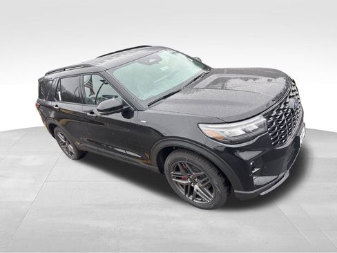 New 2026 Ford Explorer ST-Line w/ ST-Line Street Pack image 8