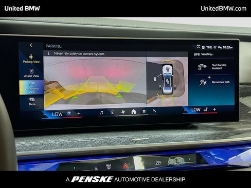 Used 2025 BMW 760i xDrive AWD/4WD image 9