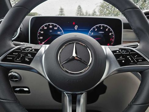 Certified 2026 Mercedes-Benz GLC 300 4MATIC image 27