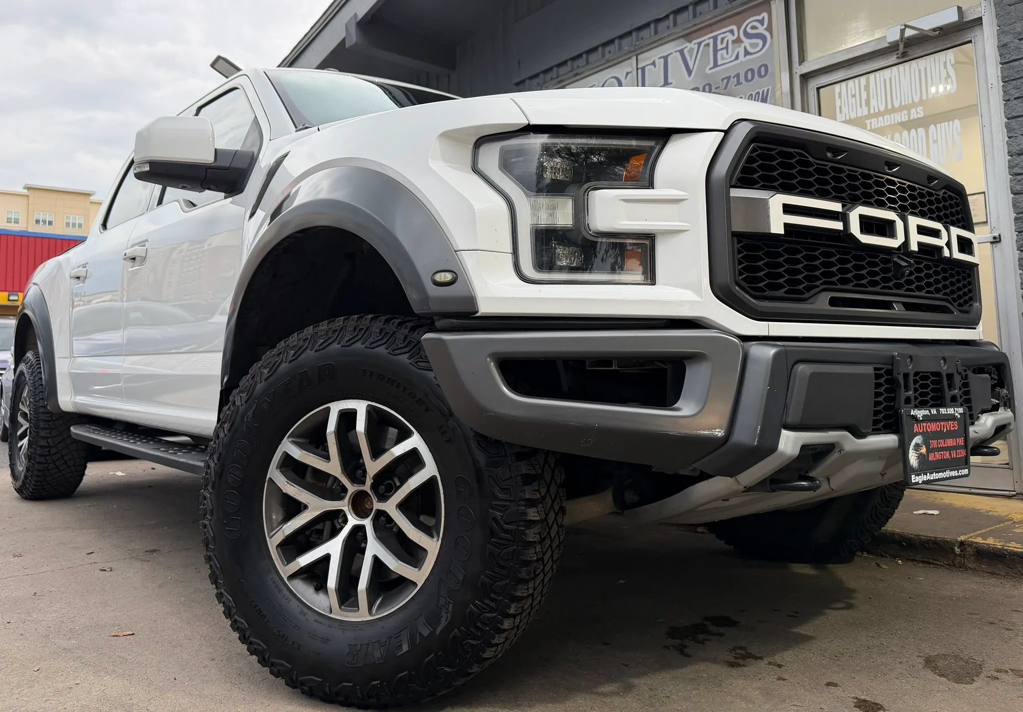 Used 2017 Ford F150 Raptor w/ Equipment Group 802A Luxury AWD/4WD image 1