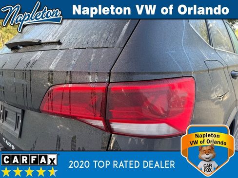 Used 2024 Volkswagen Taos SE image 13