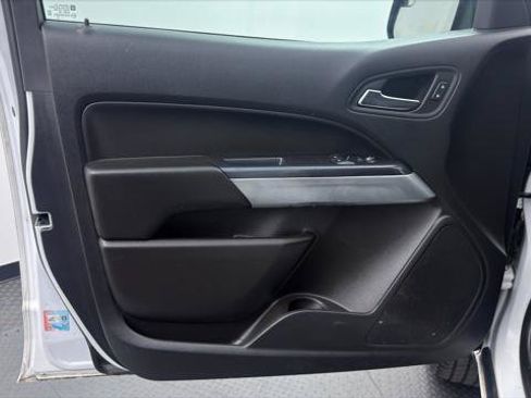 Used 2022 Chevrolet Colorado LT w/ Fleet Safety Package RWD image 14
