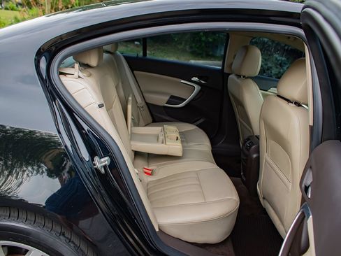Used 2016 Buick Regal AWD image 17
