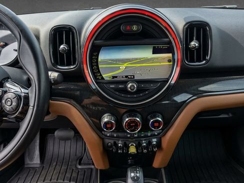 Used 2019 MINI Cooper Countryman SE w/ Signature Upholstery Package AWD/4WD image 5
